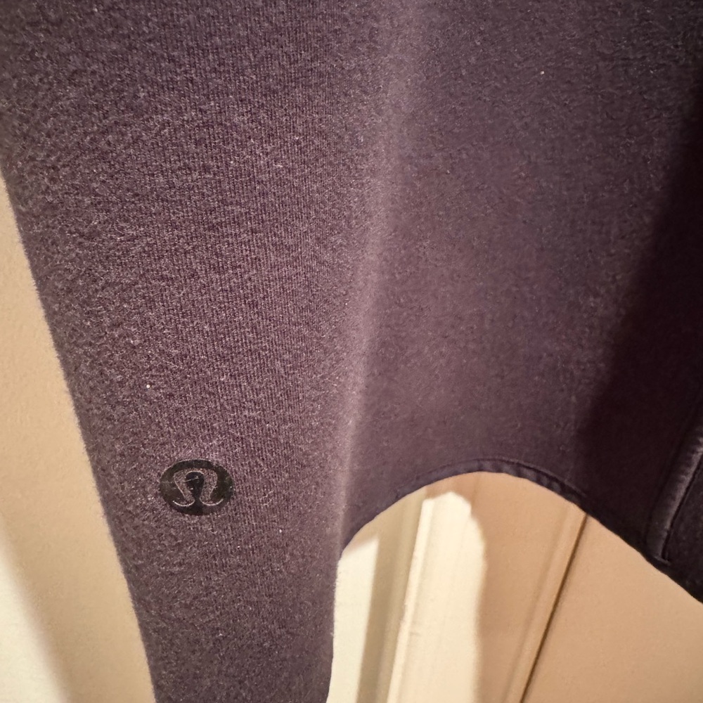 Lululemon Women's reversible Hooded Jacket - Picture 4 of 7